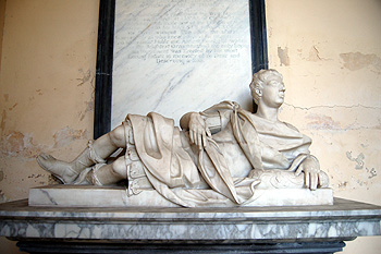 Effigy of Anthony de Grey Earl of Harrold August 2011